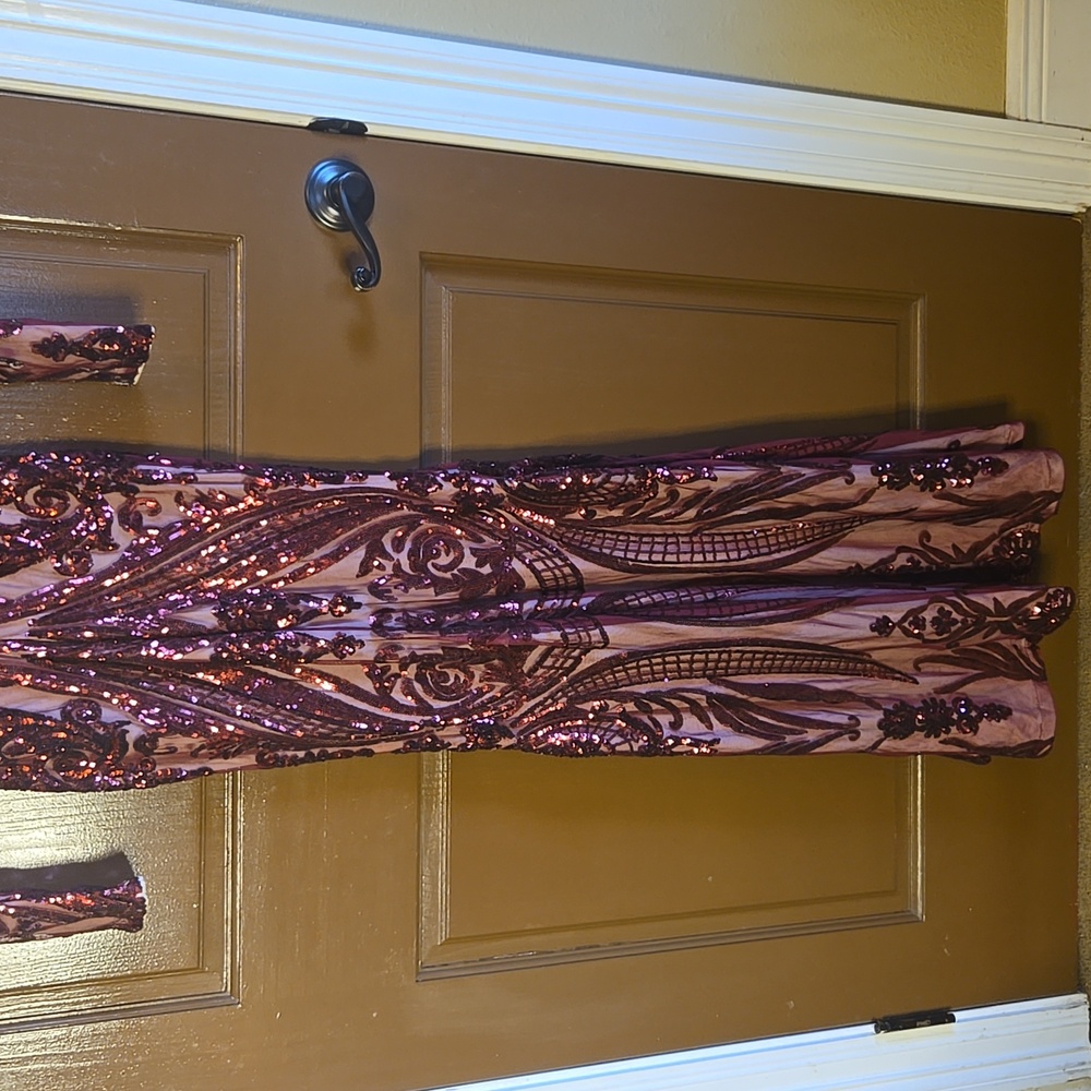 Fashion Nova-Burgundy cutout sequin gown with cream lining Sz XS NWT. - Picture 13 of 15